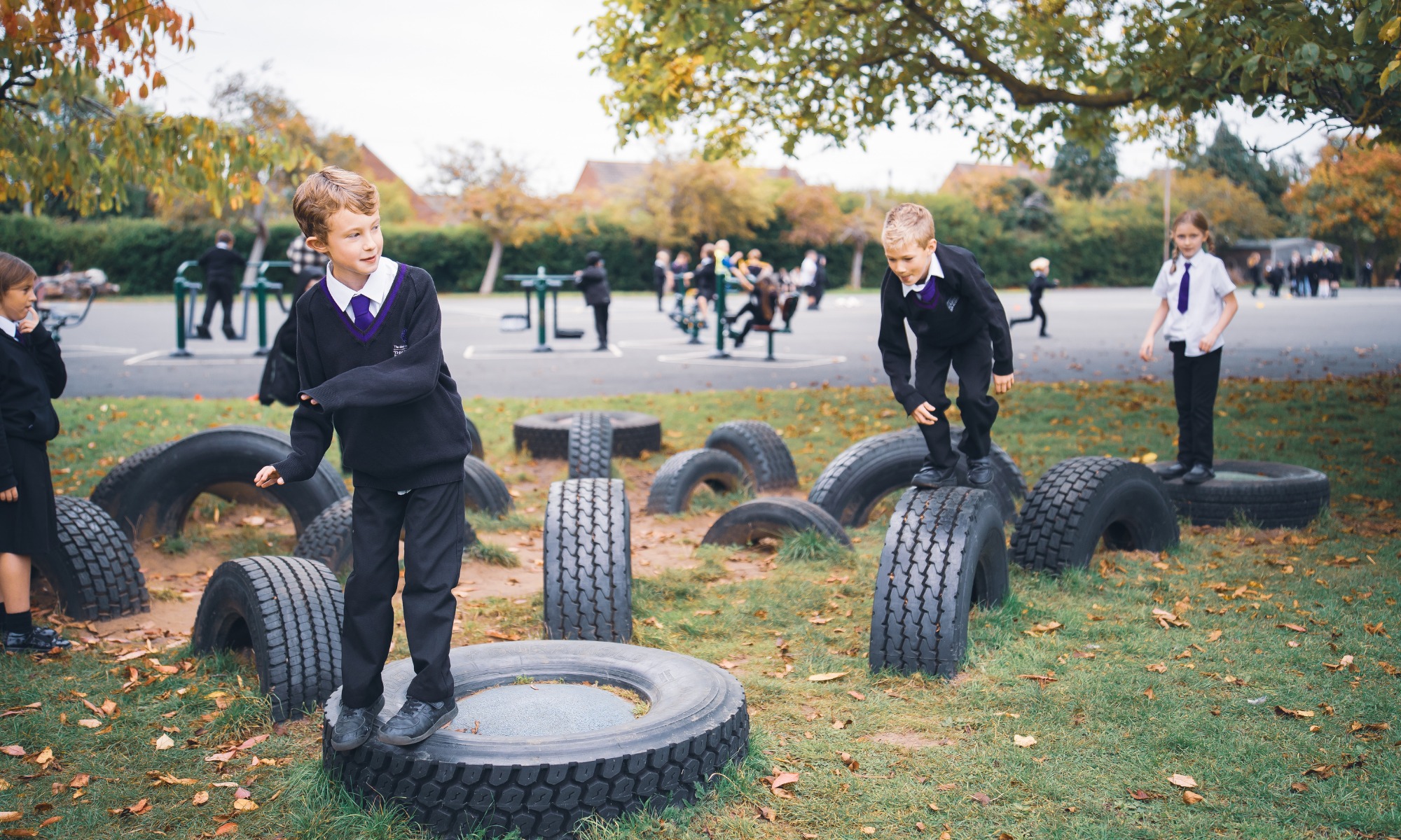 Pupils on tyres